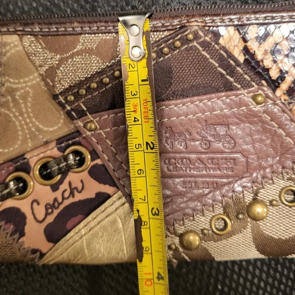 Coach Vintage Y2k Patchwork Wristlet - Picture 10 of 11
